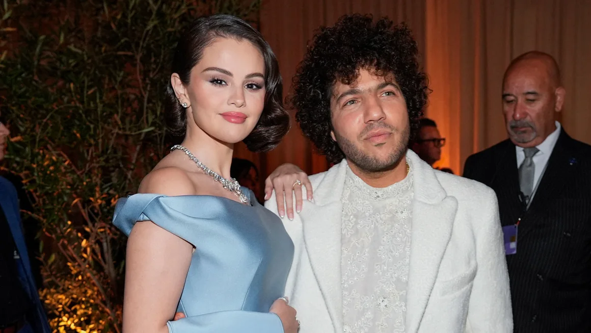 Selena Gomez got her first-ever prom photoshoot at the mall, courtesy of fiancé Benny Blanco