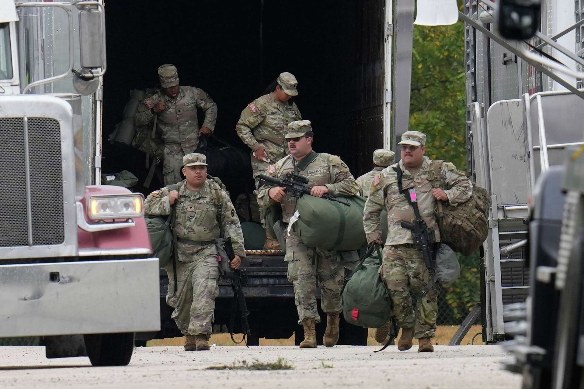 Is Trump’s Deployment of the National Guard Constitutional? What’s at Stake [2025 Legal Deep Dive]